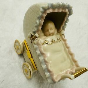 Lenox Darling Dreamer Treasure Box Baby Carriage Porcelain Collectible Gold Trim